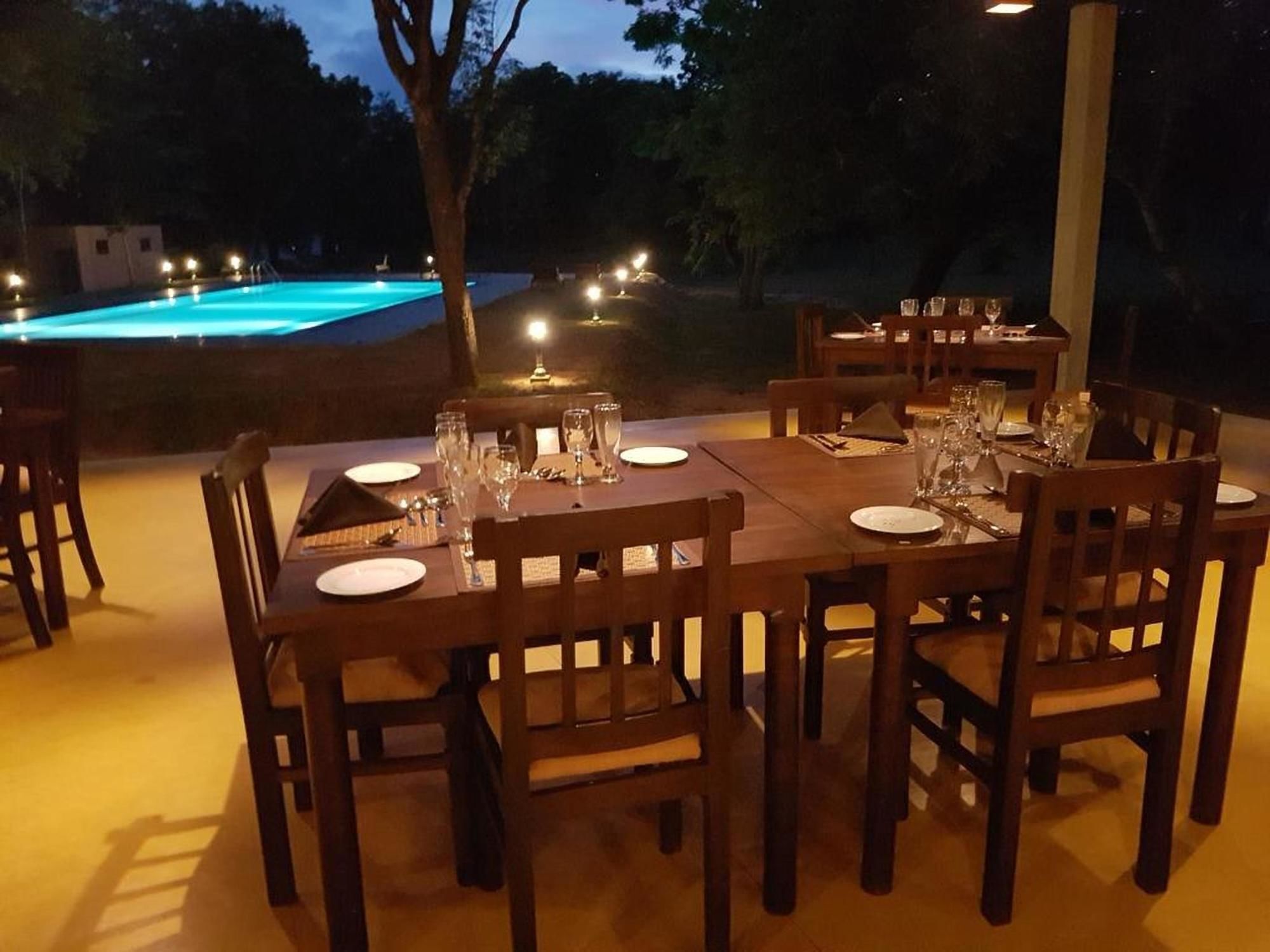 Eighth Wonder Resort Szigirija Kültér fotó