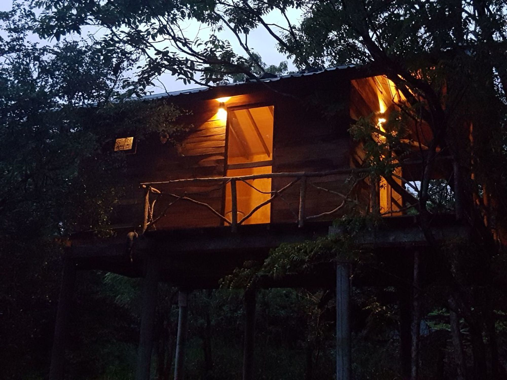 Eighth Wonder Resort Szigirija Kültér fotó