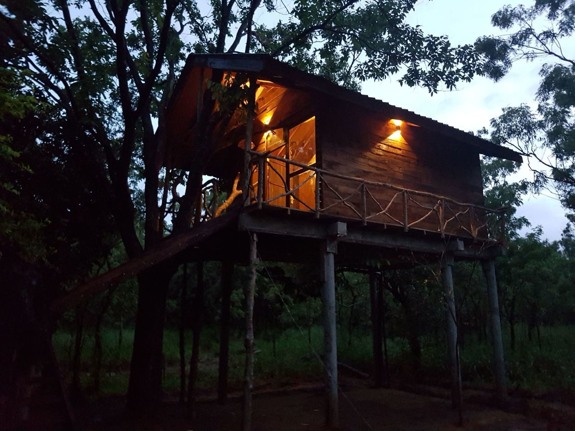 Eighth Wonder Resort Szigirija Kültér fotó